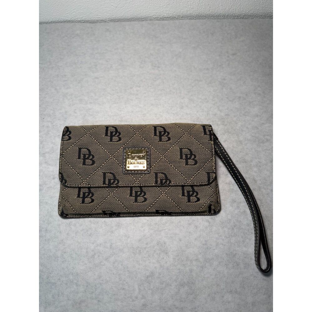 Dooney and Bourke wristlet